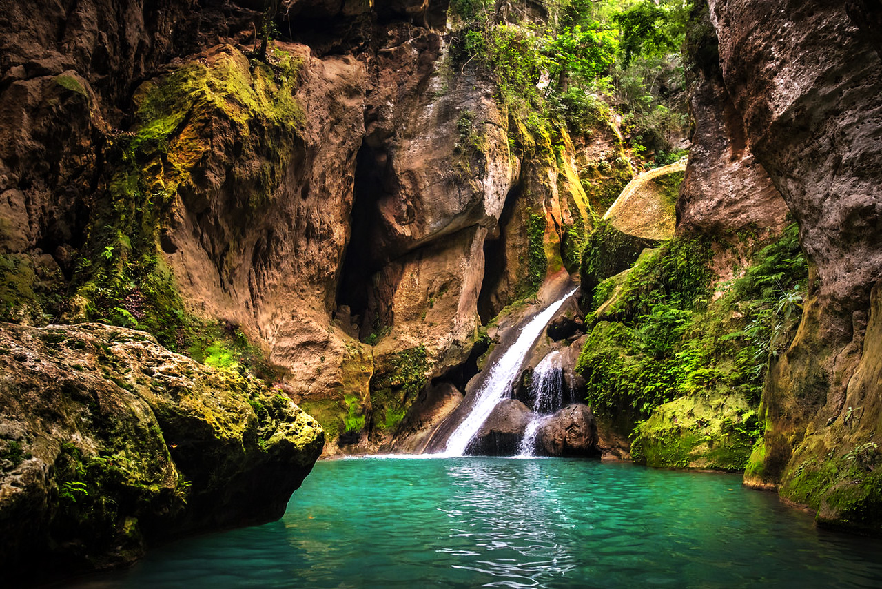 Haïti / Bassin Bleu (Jacmel)